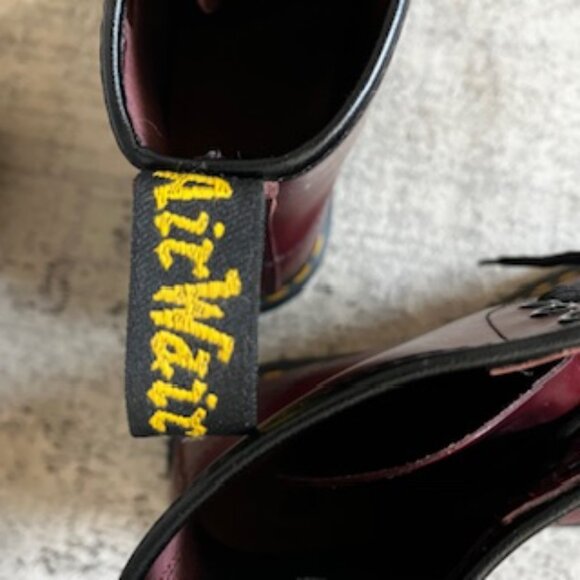 NWOT Dr. Martens Air Cushion Soles 11822 Cherry Red Boots Men’s 9 Ladies 10 main image 5